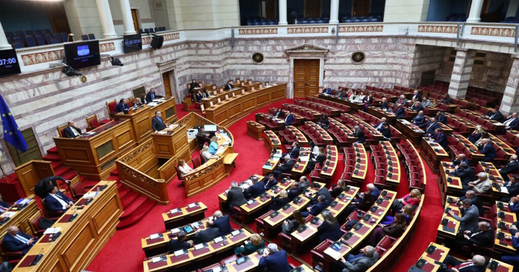 Συνεχίζεται η συζήτηση για τον Προϋπολογισμό 2026 στη Βουλή
