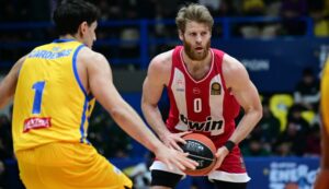 Ολυμπιακός θριαμβεύει με 105-62 επί του Περιστερίου