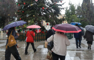 Βροχερά Χριστούγεννα με πτώση θερμοκρασίας και χιόνια