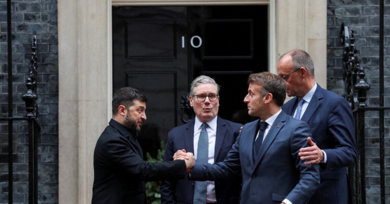 Μακρόν, Στάρμερ και Μερτς στηρίζουν Ζελένσκι για ασφάλεια στην Ουκρανία