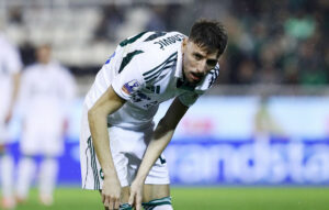 Παναθηναϊκός: Ο Μπενίτεθ αφήνει εκτός αποστολής τον Μλαντένοβιτς για τη Ρόμα