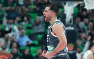 Παναθηναϊκός – Μπασκόνια 93-74: Θρίαμβος με πρωταγωνιστή τον Τολιόπουλο