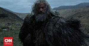 Ο Χιου Τζάκμαν αποδομεί τον μύθο του Ρομπέν των Δασών στο «The Death of Robin Hood»