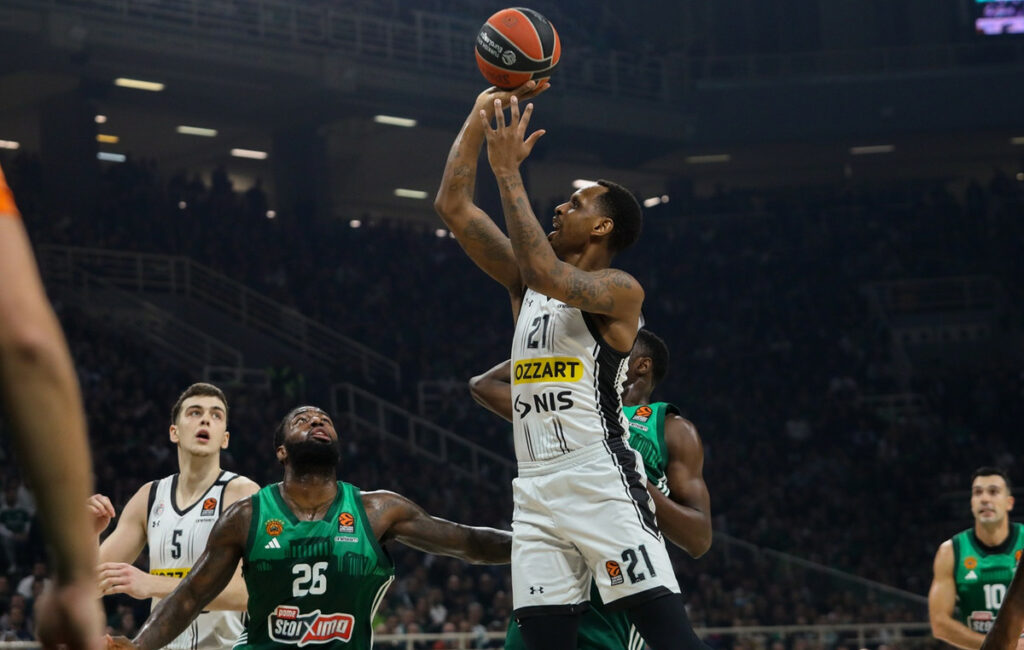 ΑΕΚ: Απόκτηση του Τζέιμς Νάναλι για το 2026