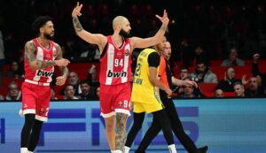 Ο Ολυμπιακός παίζει εκτός με την Εφές στην Euroleague