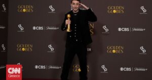 Χρυσές Σφαίρες 2026: Ο Τιμοτέ Σαλαμέ θριαμβεύει, κερδίζοντας τον Ντι Κάπριο