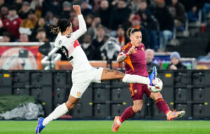 Ο Τσιμίκας παραμένει στη Ρόμα, δεν επιστρέφει στη Λίβερπουλ