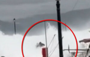 Τραγωδία στο Άστρος Κυνουρίας: 53χρονος λιμενικός παρασύρεται από κύμα