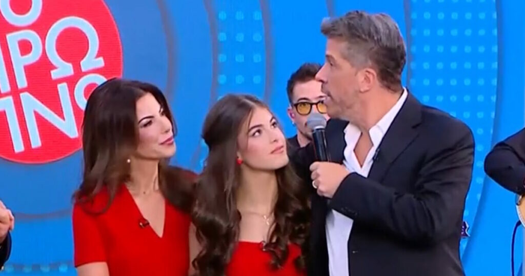 Η 13χρονη Λιόνα Βαρθακούρη εντυπωσίασε με την πρώτη της εμφάνιση