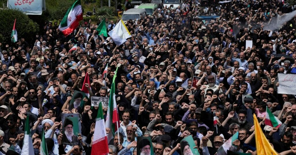 Το Ιράν αναγνωρίζει τα οικονομικά αιτήματα των διαδηλωτών αλλά προειδοποιεί τους ταραξίες