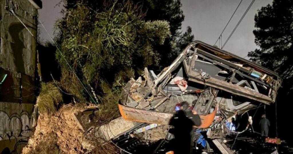 Βαρκελώνη: 15 τραυματίες από εκτροχιασμό τρένου