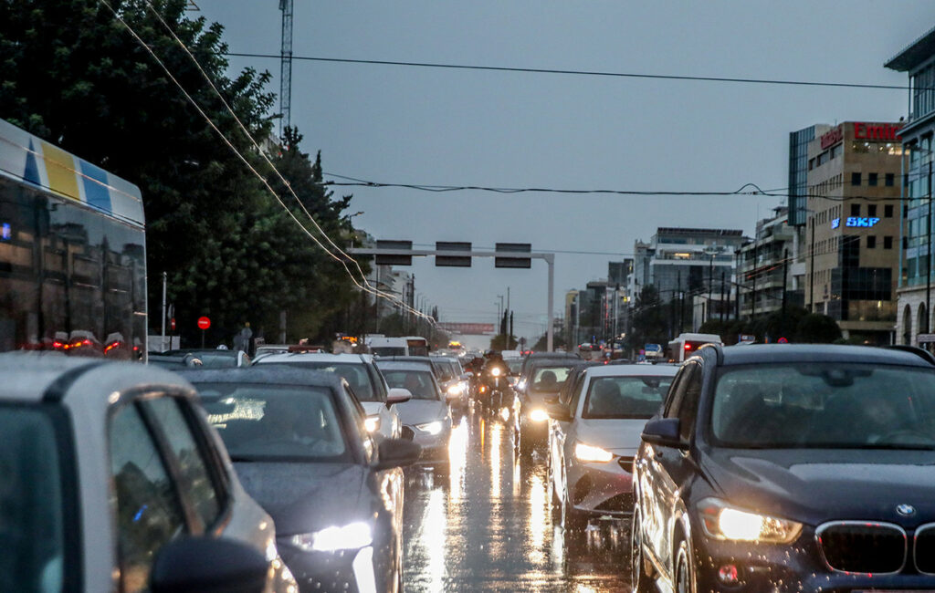 Τροχαίο ατύχημα στον Κηφισό: Ένας τραυματίας και μποτιλιάρισμα