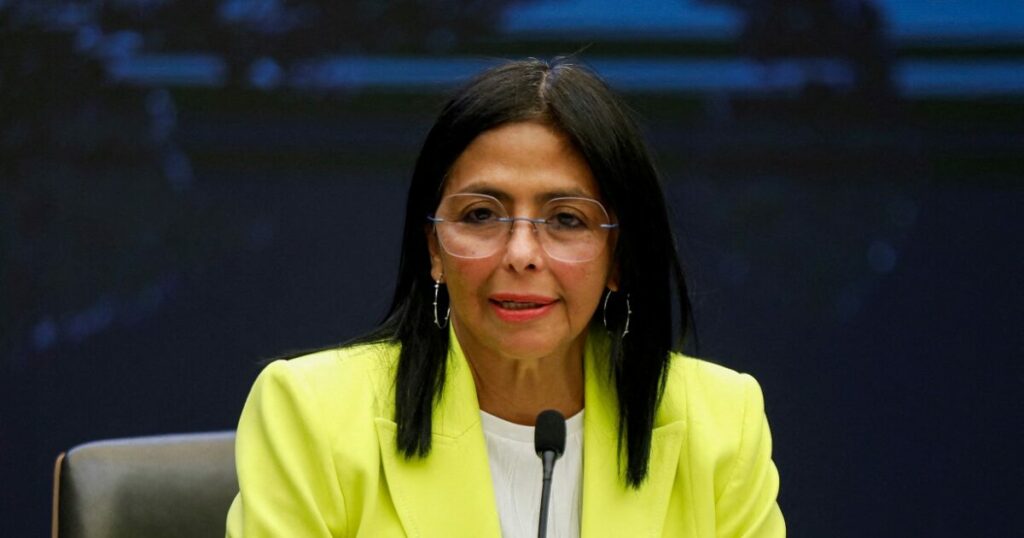 Ντέλσι Ροντρίγκες: Η «τίγρης» του Μαδούρο αναλαμβάνει την ηγεσία της Βενεζουέλας