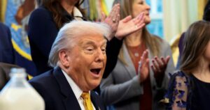 Ανησυχία στην ΕΕ για την ψυχική κατάσταση του Τραμπ: «Είναι επικίνδυνος»