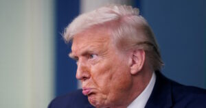 Διαψεύδεται η δήλωση Φίτσο για τον Τραμπ από τον Λευκό Οίκο