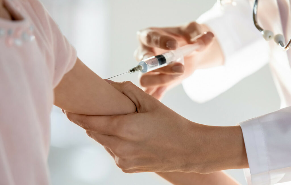 Σε έξαρση η γρίπη: Έκκληση Ψαλτοπούλου για εμβολιασμό