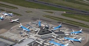 Σοβαρά προβλήματα στις μεταφορές σε Σκωτία, Ολλανδία και Γαλλία από χιονόπτωση