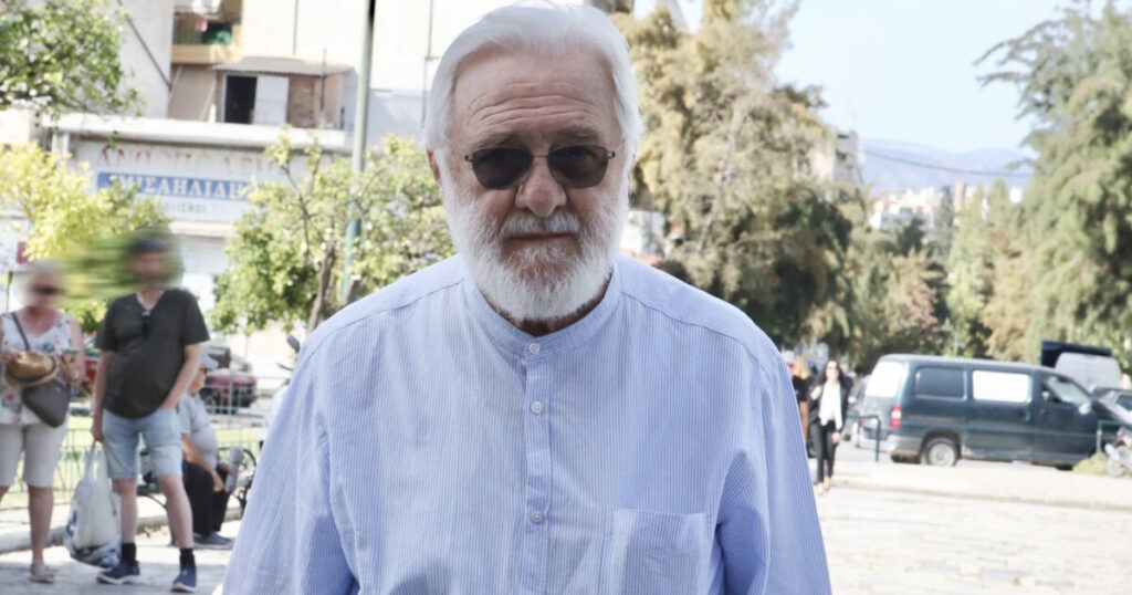 Γιάννης Σμαραγδής: «Χρωστάμε περίπου 800.000 ευρώ για την ταινία Καποδίστριας»