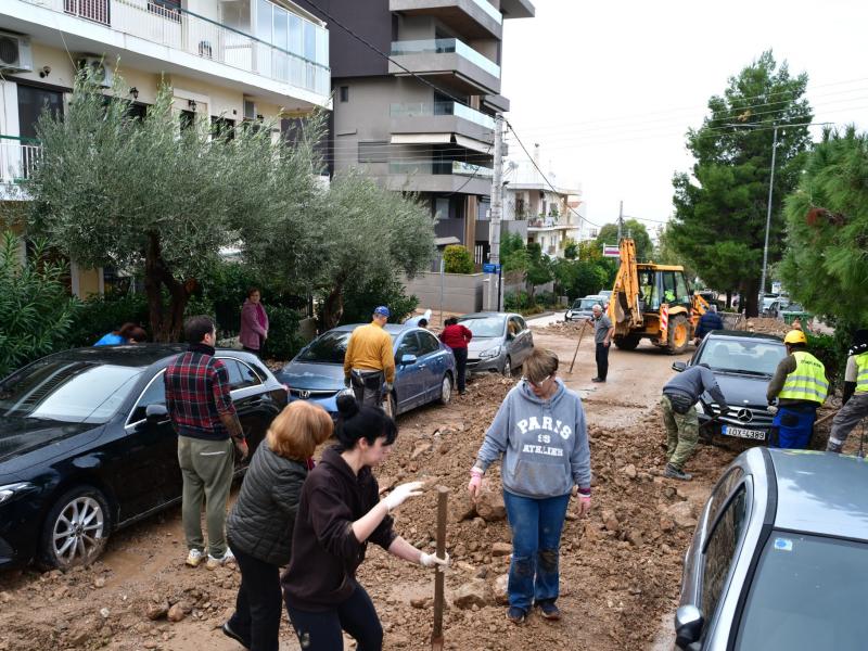 Γλυφάδα: Κηρύσσεται κατάσταση έκτακτης ανάγκης μετά τις πλημμύρες