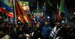 Η κυβέρνηση του Ιράν δηλώνει ότι η κατάσταση είναι υπό έλεγχο παρά τους θανάτους