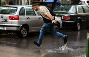 Διακοπή κυκλοφορίας οχημάτων λόγω έντονης βροχόπτωσης σε Κιλκίς, Σέρρες και Χαλκιδική