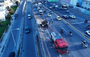 Θανατηφόρο τροχαίο στον Κηφισό: Σφοδρή σύγκρουση φορτηγών