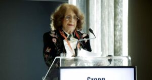 Μαρία Νεγρεπόντη Δελιβάνη: Οικονομική σύμβουλος στο κόμμα Καρυστιανού