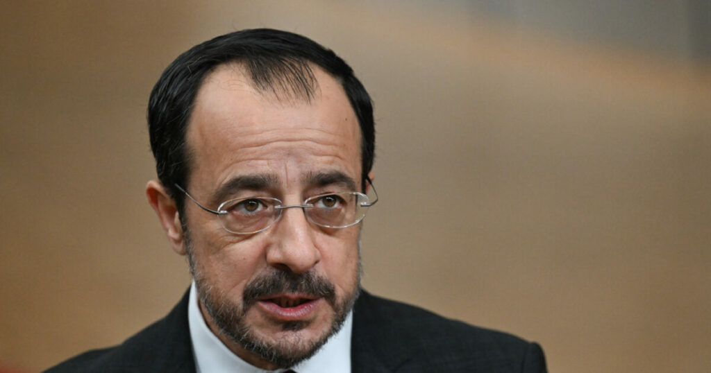 Σοβαρές αναταράξεις στην Κύπρο μετά τη διαρροή βίντεο με μίζες