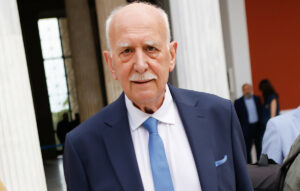 Η κηδεία του Γιώργου Παπαδάκη στο Αποτεφρωτήριο Ριτσώνας