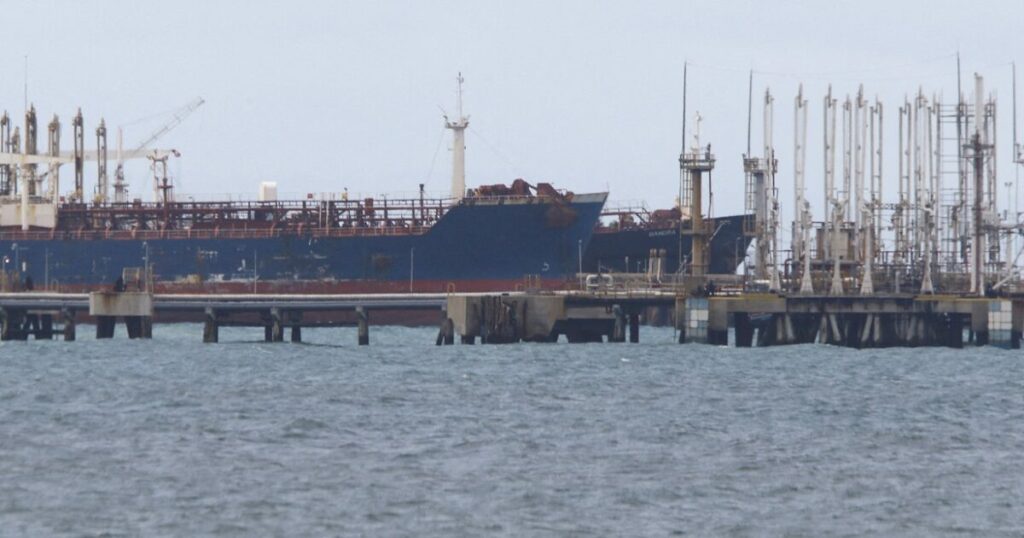 Η Ρωσία καλεί τις ΗΠΑ να σταματήσουν την καταδίωξη πετρελαιοφόρου προς Βενεζουέλα