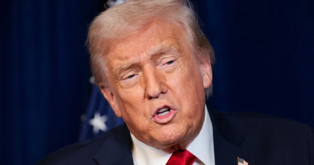 Ο Τραμπ απειλεί Κολομβία και Κούβα μετά τη σύλληψη Μαδούρο