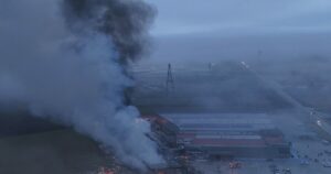 Συγκλονισμένη η πολιτική σκηνή μετά την τραγωδία στο εργοστάσιο «Βιολάντα»