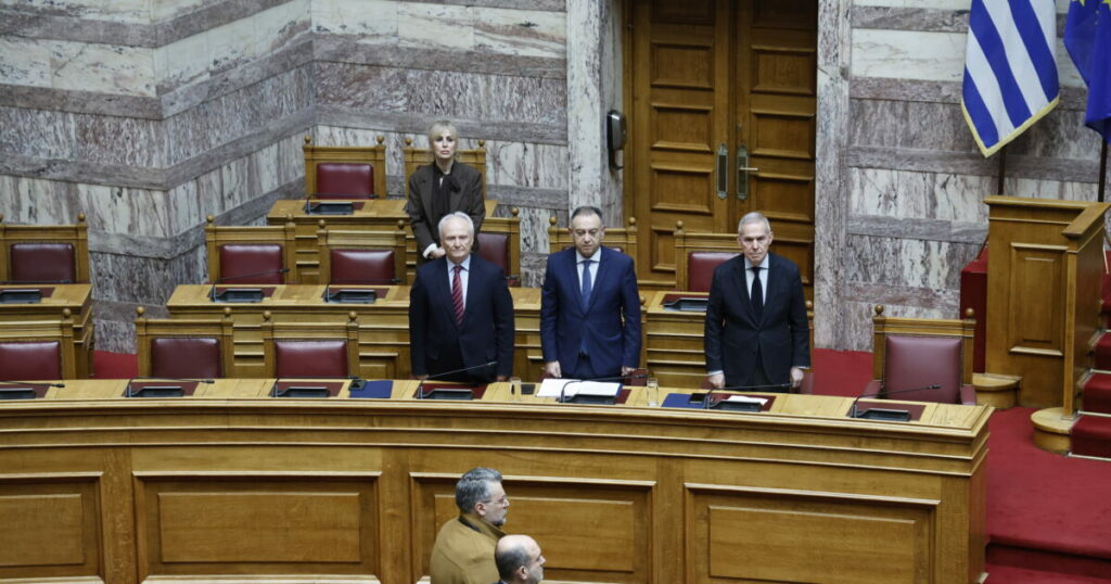 Η Βουλή τίμησε τους ήρωες των Ιμίων: Ανοιχτός φάκελος ζητά η Ζωή Κωνσταντοπούλου