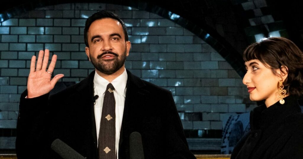 Ο Ζοχράν Μαμντάνι ορκίστηκε δήμαρχος Νέας Υόρκης με την οικογένειά του