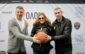 Θοδωρής Παπαλουκάς και Δημήτρης Διαμαντίδης προσφέρουν χαμόγελα στα παιδιά της ΕΛΠΙΔΑΣ