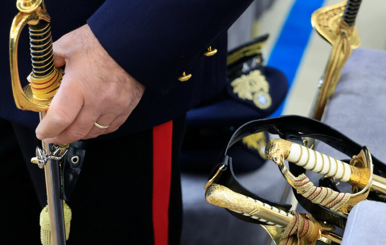 Στελέχος των Ενόπλων Δυνάμεων παραδέχεται κατασκοπεία για ελληνική τεχνολογία