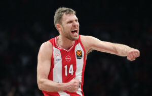 Σάσα Βεζένκοβ: MVP Ιανουαρίου στη Euroleague ο σταρ του Ολυμπιακού