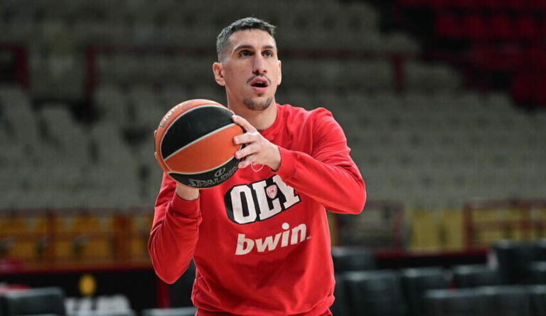 Ολυμπιακός: Ο Λαρεντζάκης στην κορυφαία πεντάδα τριπόντων