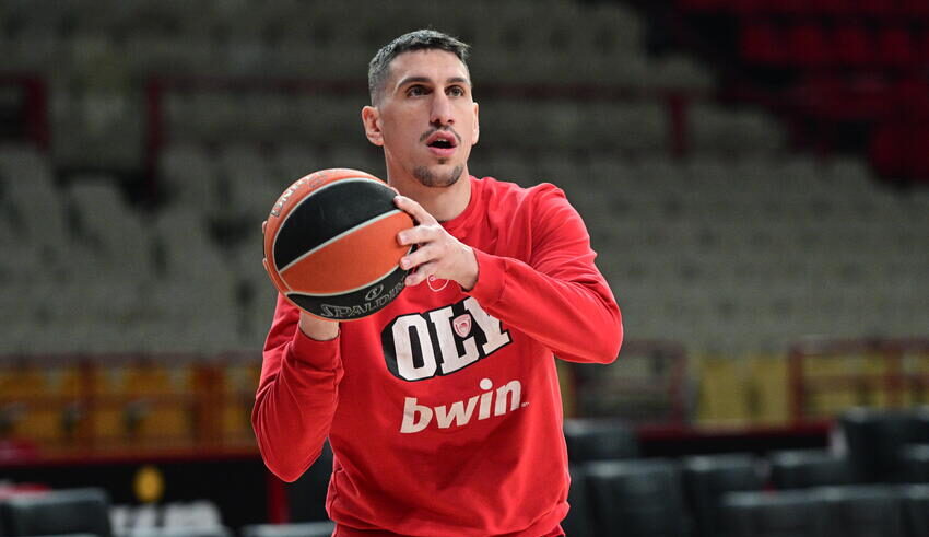 Ολυμπιακός: Ο Λαρεντζάκης στην κορυφαία πεντάδα τριπόντων