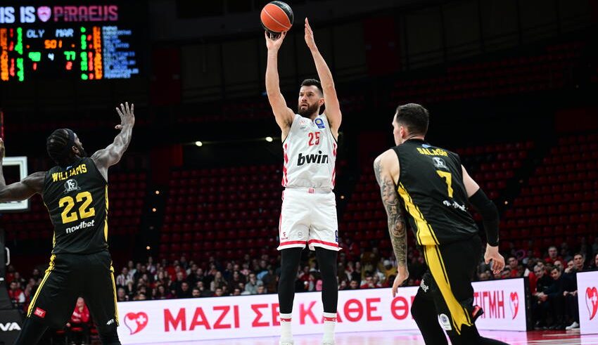 Μαρούσι και Ολυμπιακός κοντράρονται για την πρόκριση στον τελικό