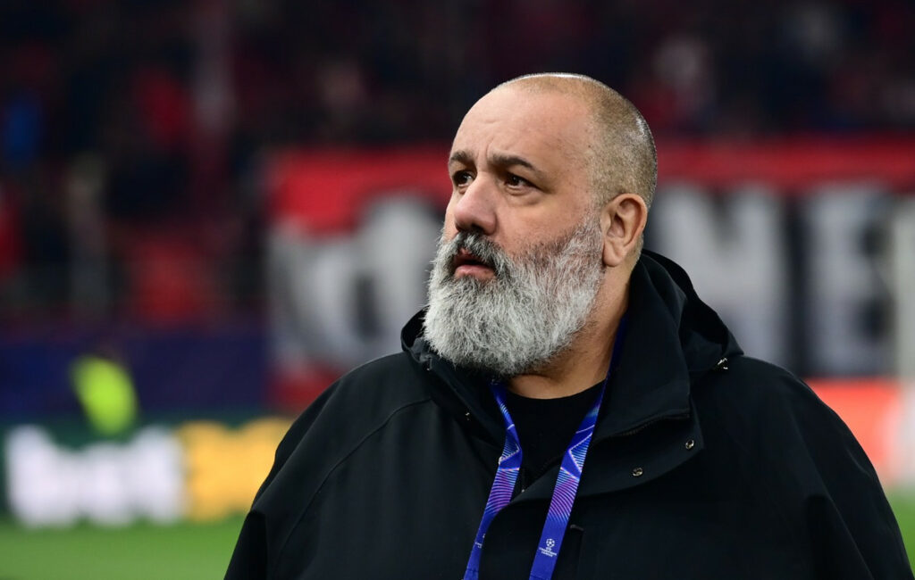 Καραπαπάς: «Ο αρχηγός της Λεβερκούζεν δεν επηρεάζει τον τερματοφύλακα;»