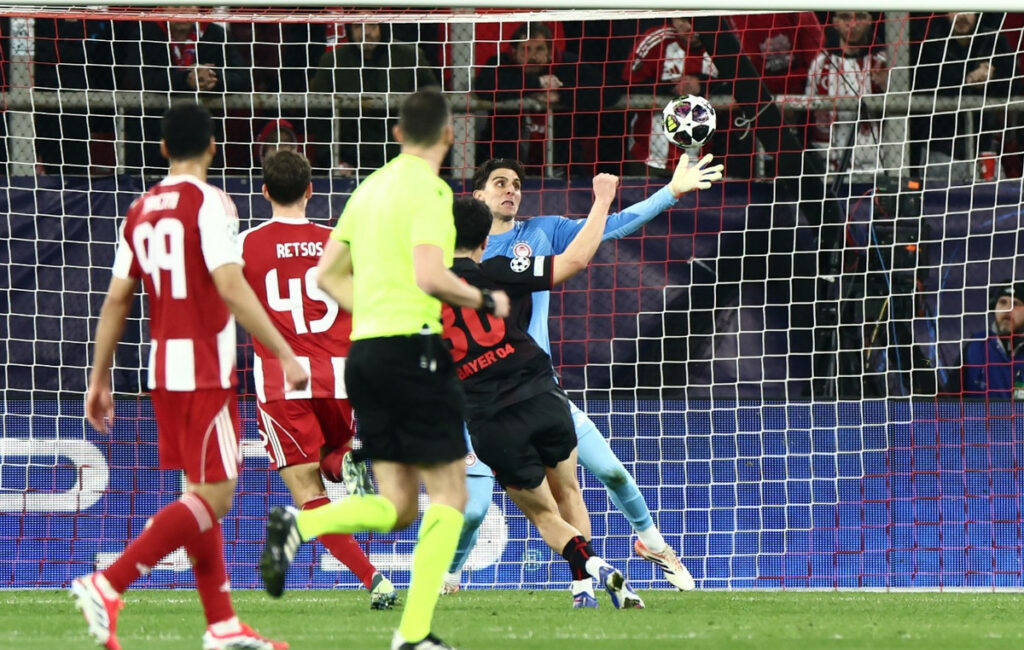 Champions League – Ολυμπιακός: Η εντυπωσιακή απόκρουση του Τζολάκη