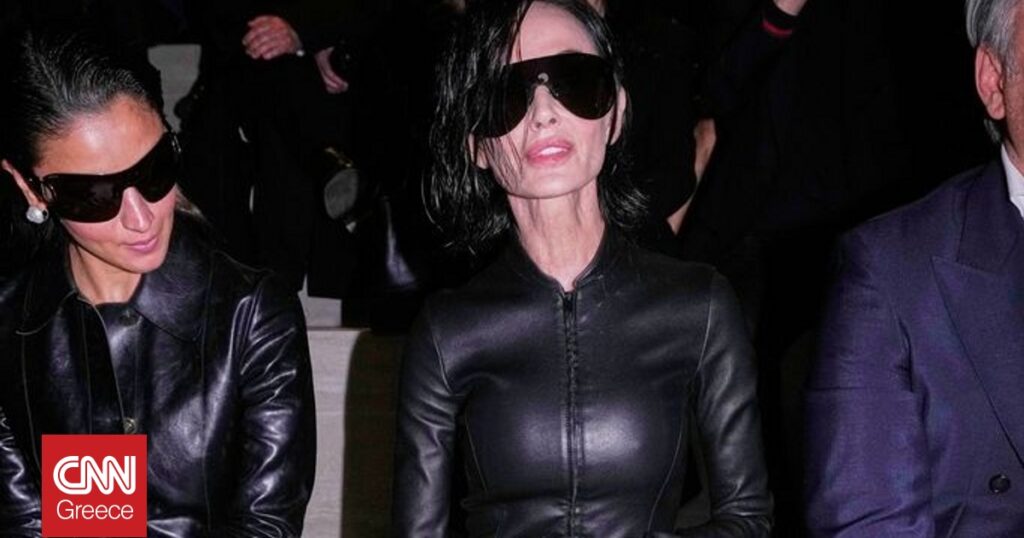 Η Ντέμι Μουρ εντυπωσιάζει με τολμηρό χτένισμα του Έλληνα κομμωτή