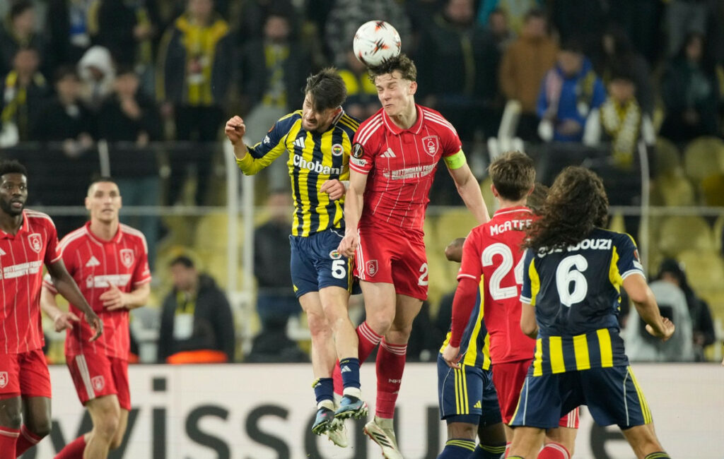 Φενέρμπαχτσε: Φθορές στο γήπεδο της Νότιγχαμ μετά τον αποκλεισμό