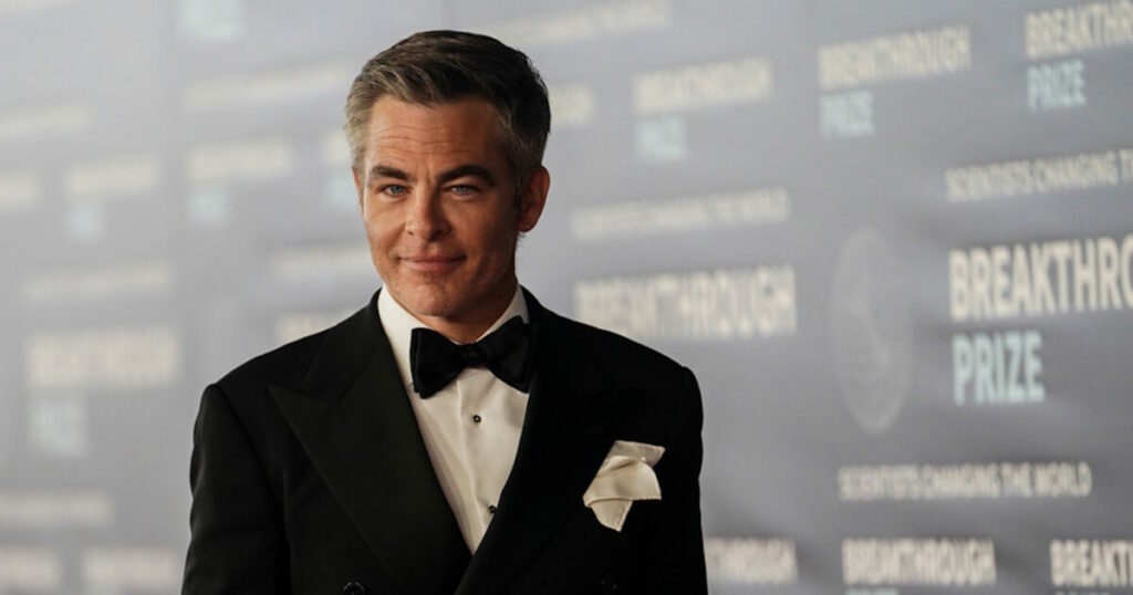 Ο Κρις Πάιν σε προχωρημένες συζητήσεις για τη ρομαντική κομεντί «The Catch»