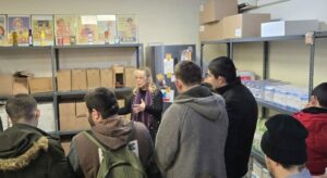 Προσφορά από τα παιδιά του ΕΕΕΕΚ στο Κοινωνικό Παντοπωλείο