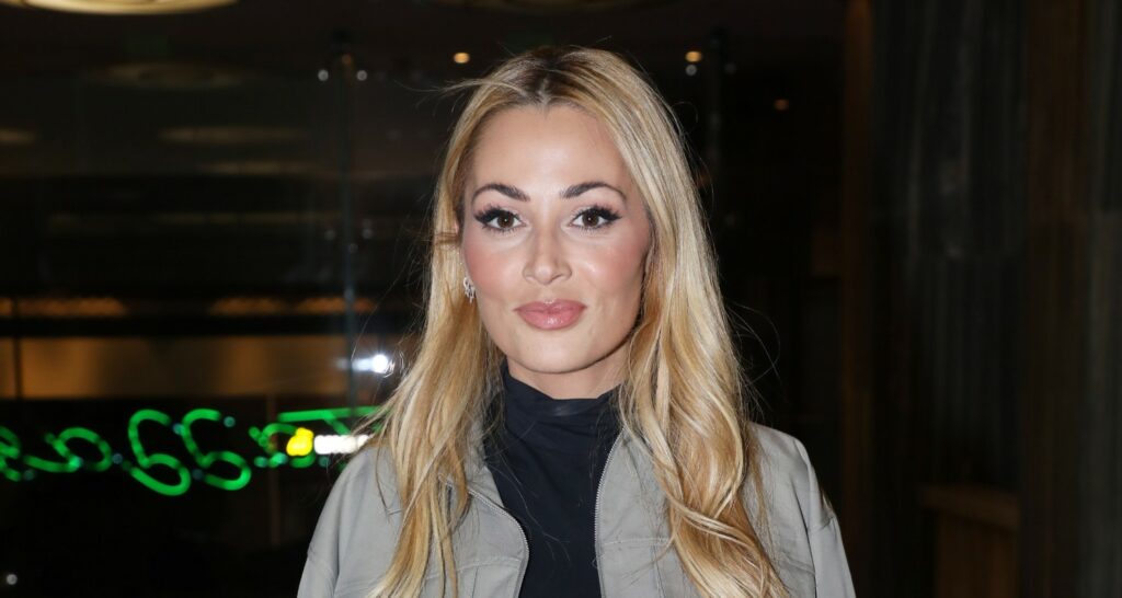 Ελένη Βουλγαράκη: «Η συγκατοίκηση δεν σκοτώνει καθόλου τον έρωτα»