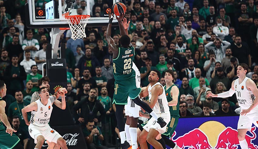 Παναθηναϊκός νίκησε τη Ρεάλ 82-81 σε δραματικό αγώνα