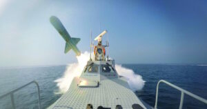 Ιράν: Απειλεί με αντίποινα σε περίπτωση επίθεσης από τις ΗΠΑ