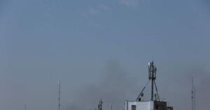 Ιράν: Συντριπτική απάντηση προαναγγέλλει η Τεχεράνη μετά την επίθεση του Ισραήλ